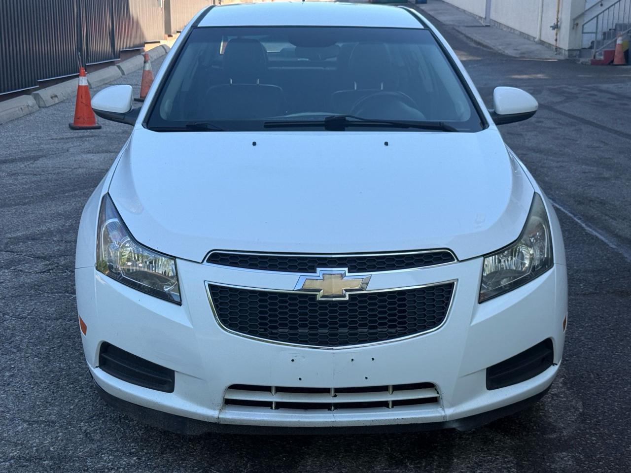 2014 Chevrolet Cruze 4dr Sdn 2lt - Photo #2