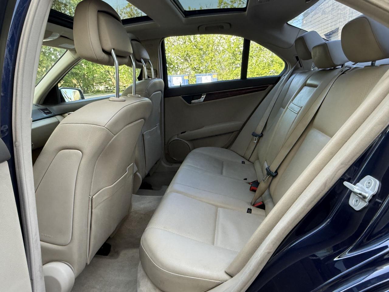 2011 Mercedes-Benz C-Class 4dr Sdn C 350 4MATIC - Photo #12