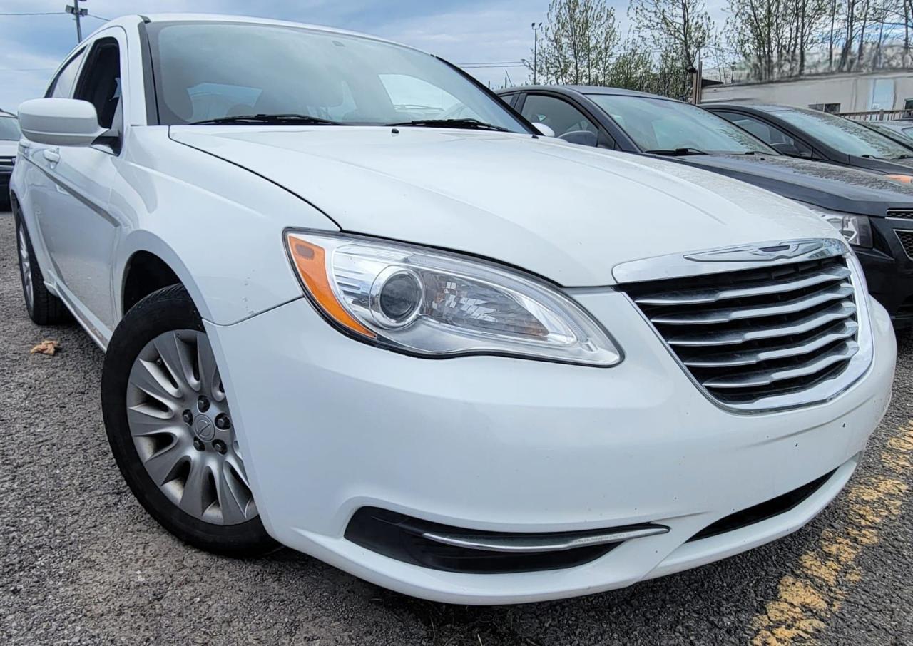 Used 2014 Chrysler 200 LX for sale in Pickering, ON