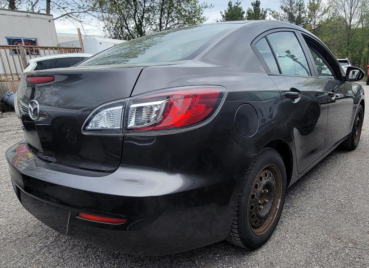 2013 Mazda MAZDA3 GX - Photo #3