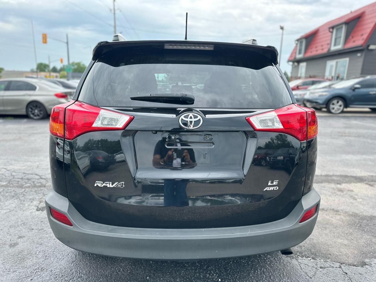 2014 Toyota RAV4 AWD LE Photo4