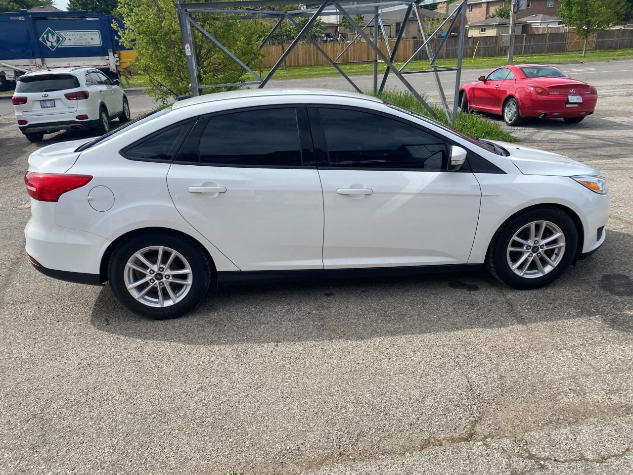 2016 Ford Focus SE - Photo #7