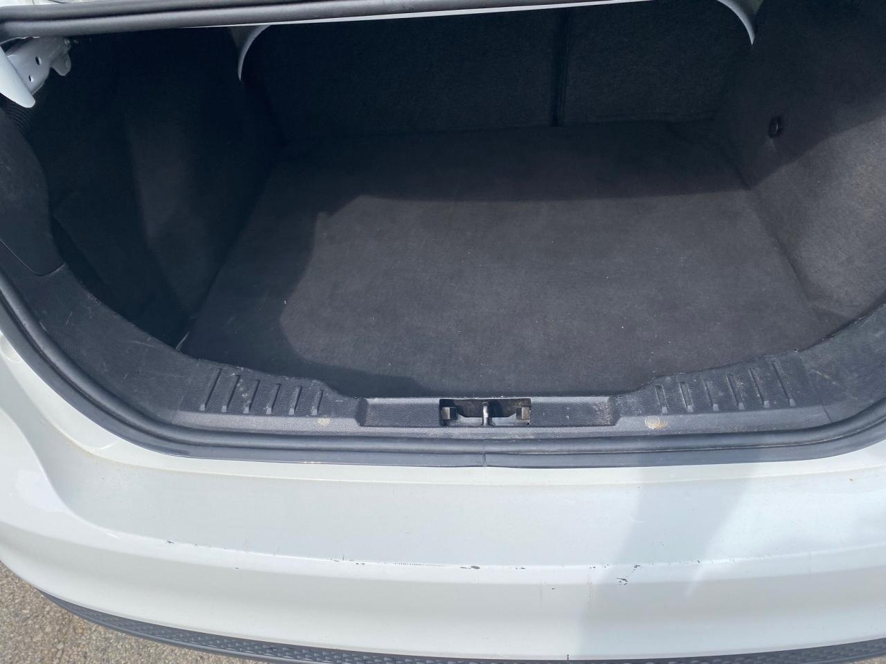 2016 Ford Focus SE - Photo #13