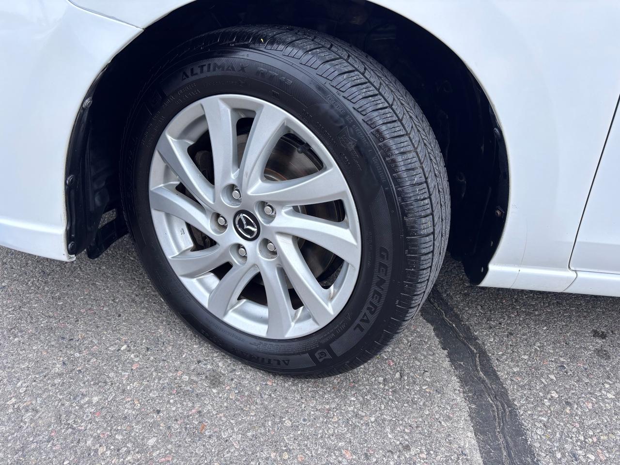 2015 Mazda MAZDA5 7 PASS - EXTRA TIRES - Photo #2