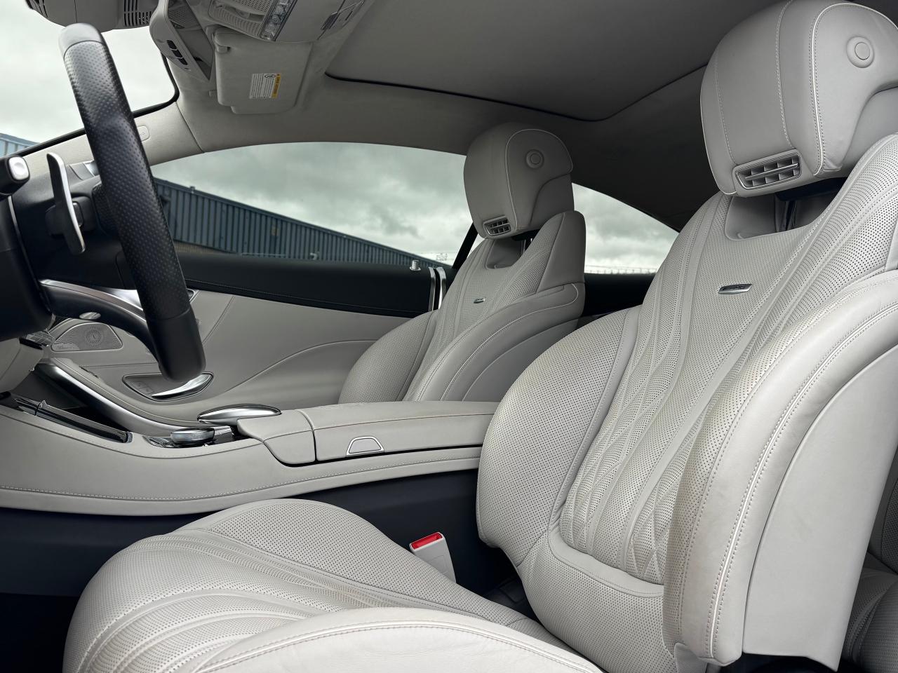 2019 Mercedes-Benz S-Class AMG S 63 **CLEAN CARFAX** - Photo #32