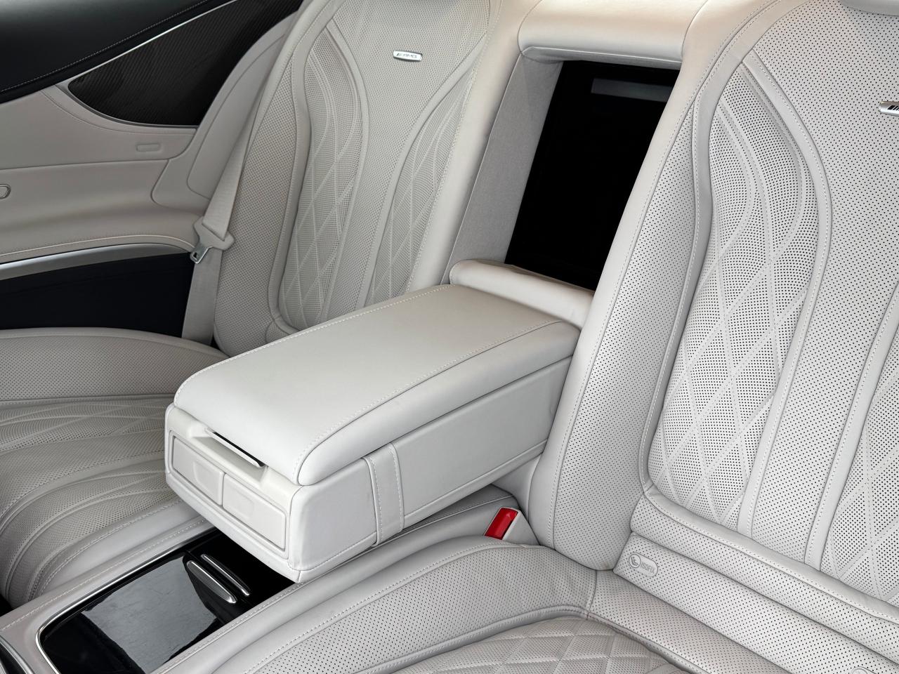 2019 Mercedes-Benz S-Class AMG S 63 **CLEAN CARFAX** - Photo #37