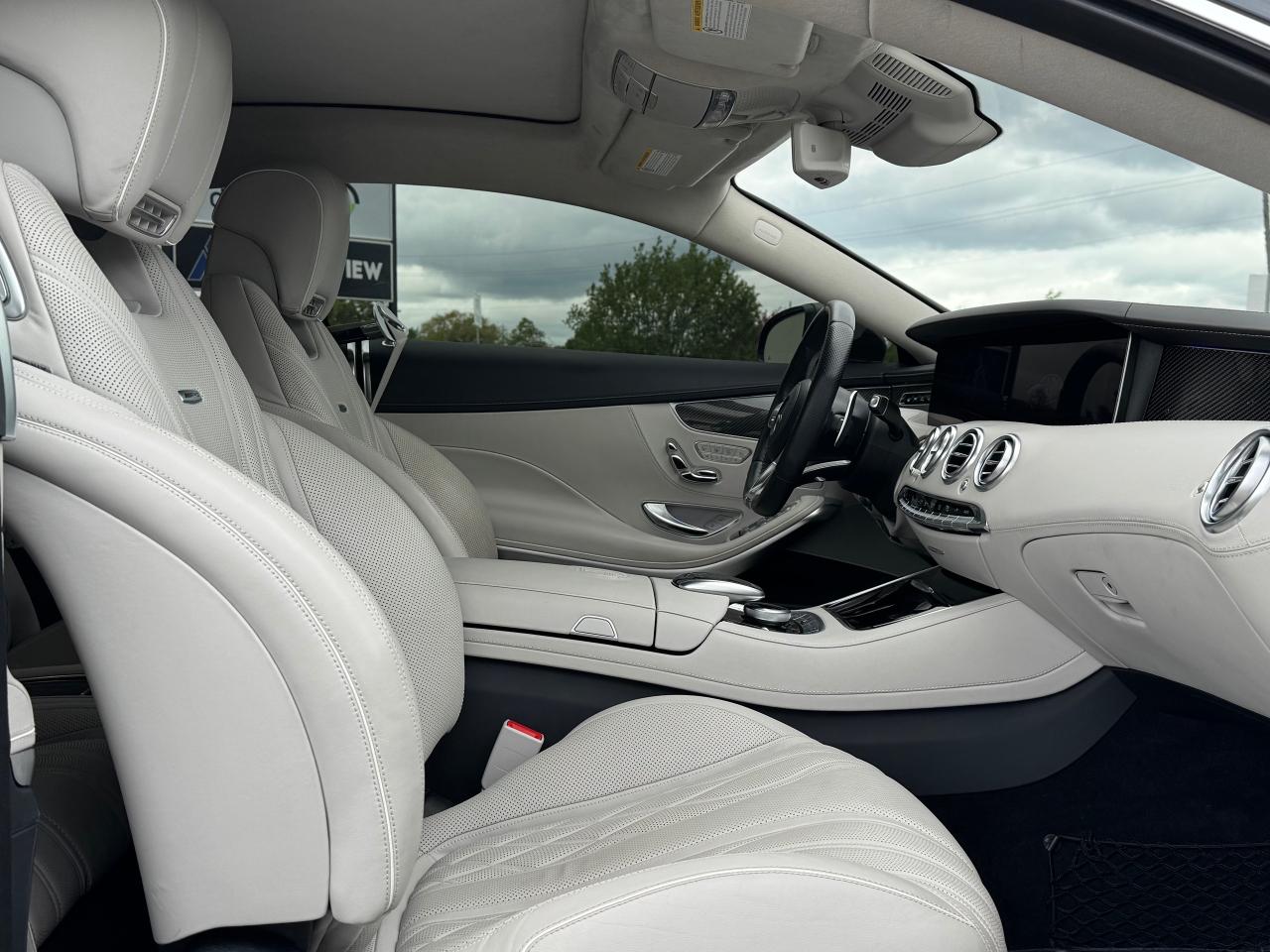 2019 Mercedes-Benz S-Class AMG S 63 **CLEAN CARFAX** - Photo #38