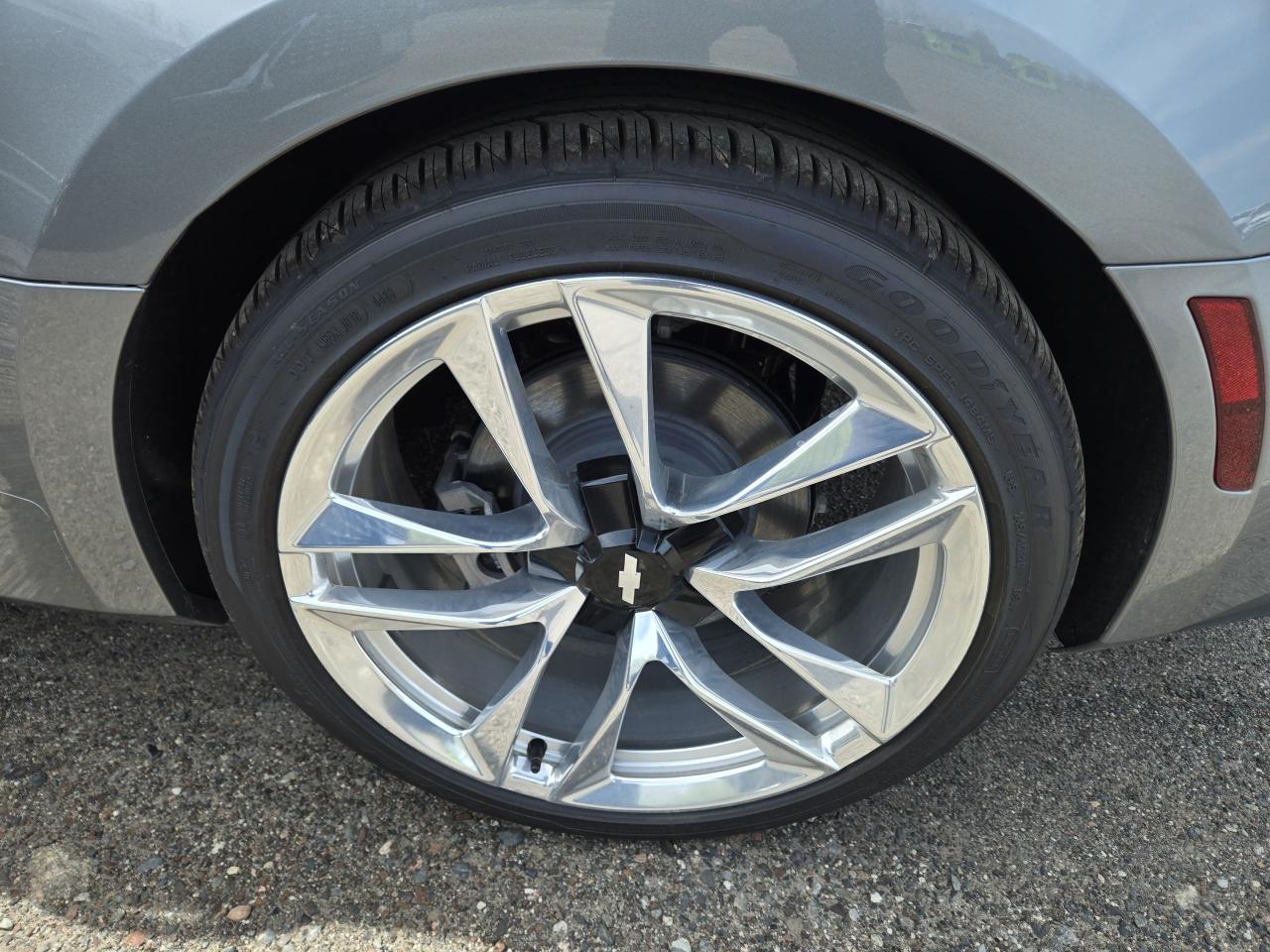 2024 Chevrolet Camaro 2LT - Photo #8