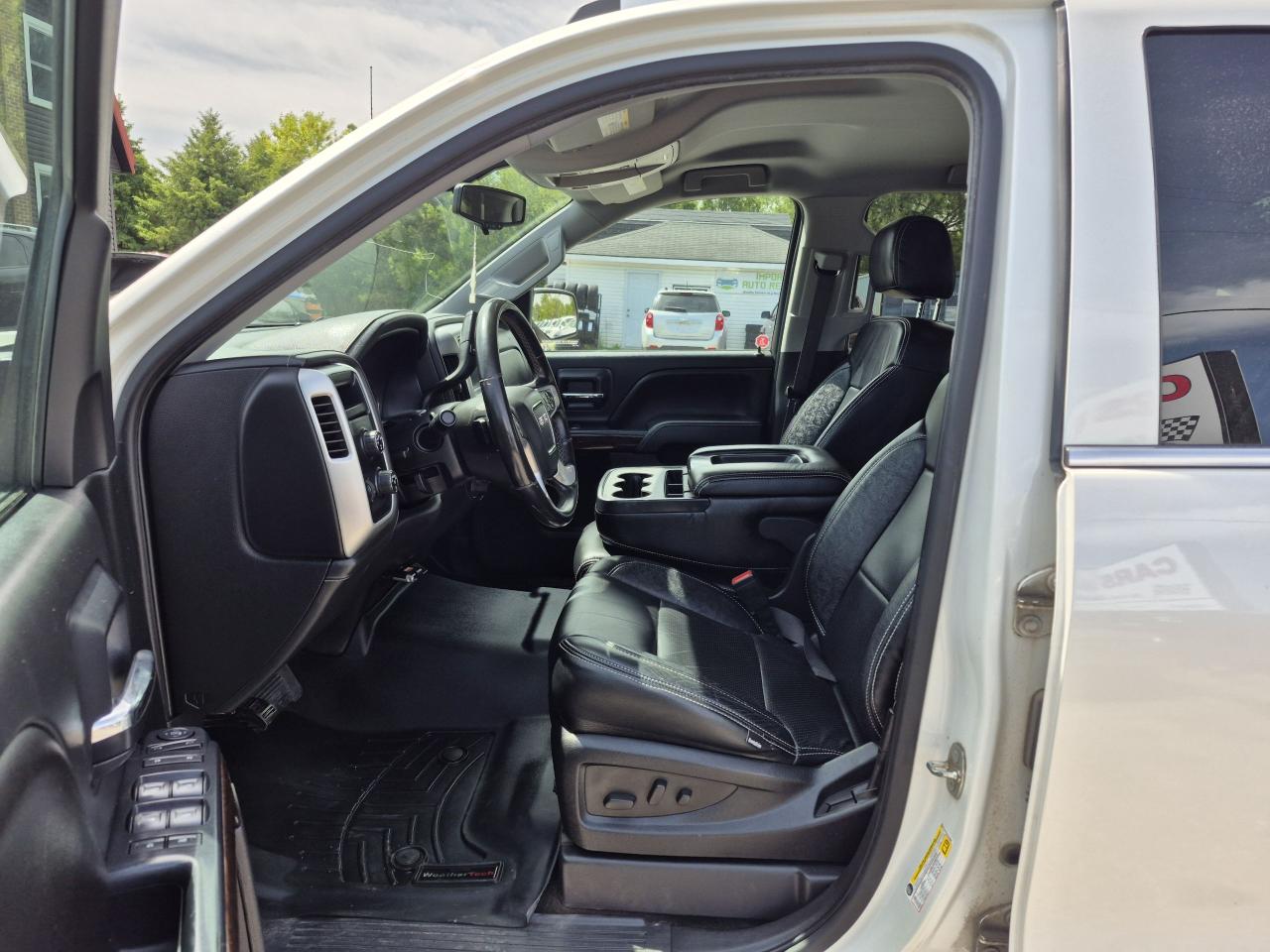 2015 GMC Sierra 1500 4WD Crew Cab SLE - LEATHER Photo10
