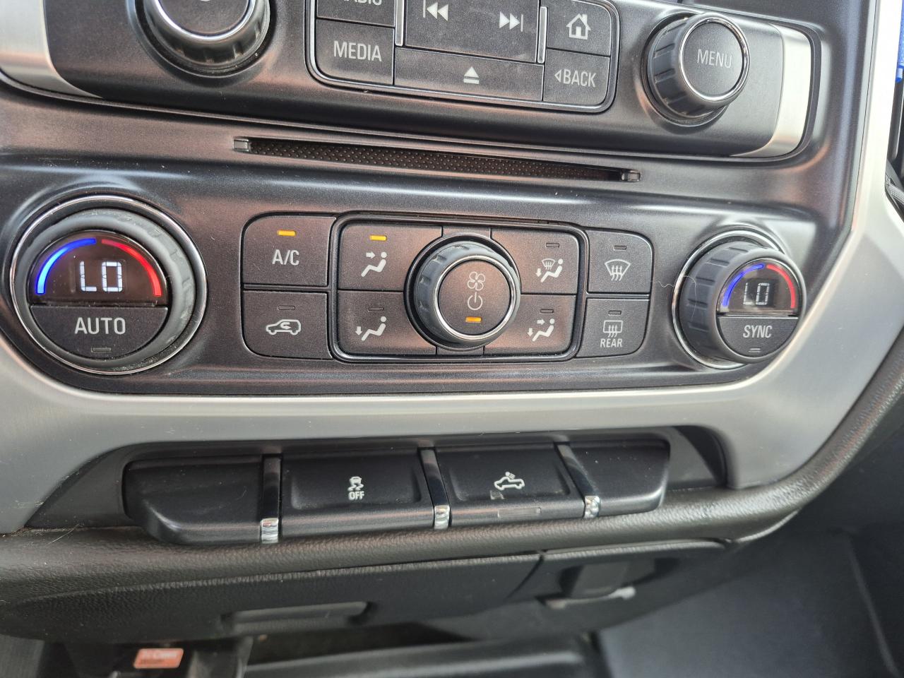 2015 GMC Sierra 1500 4WD Crew Cab SLE - LEATHER Photo20