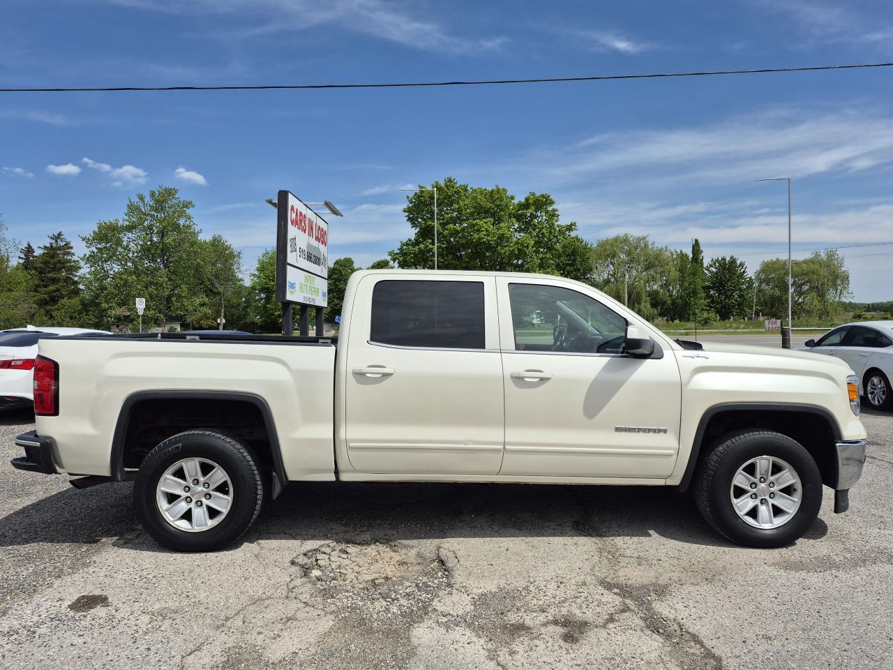 2015 GMC Sierra 1500 4WD Crew Cab SLE - LEATHER Photo2