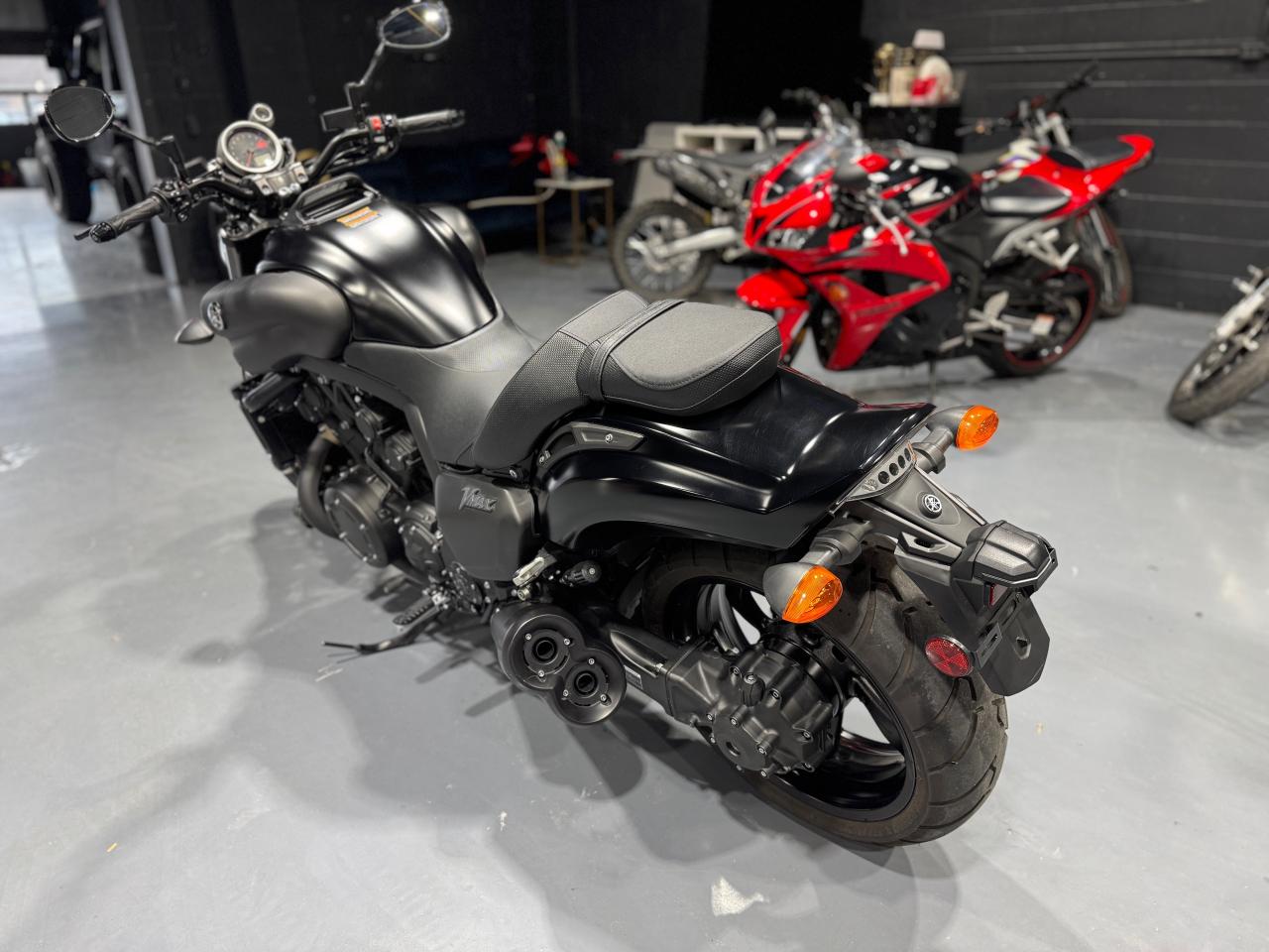 2019 Yamaha VMAX VMX1700 - Photo #8