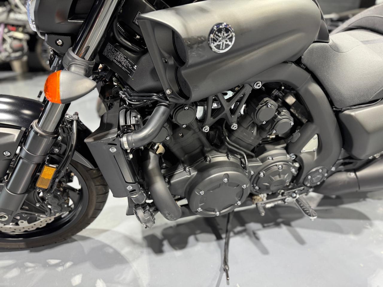 2019 Yamaha VMAX VMX1700 - Photo #9