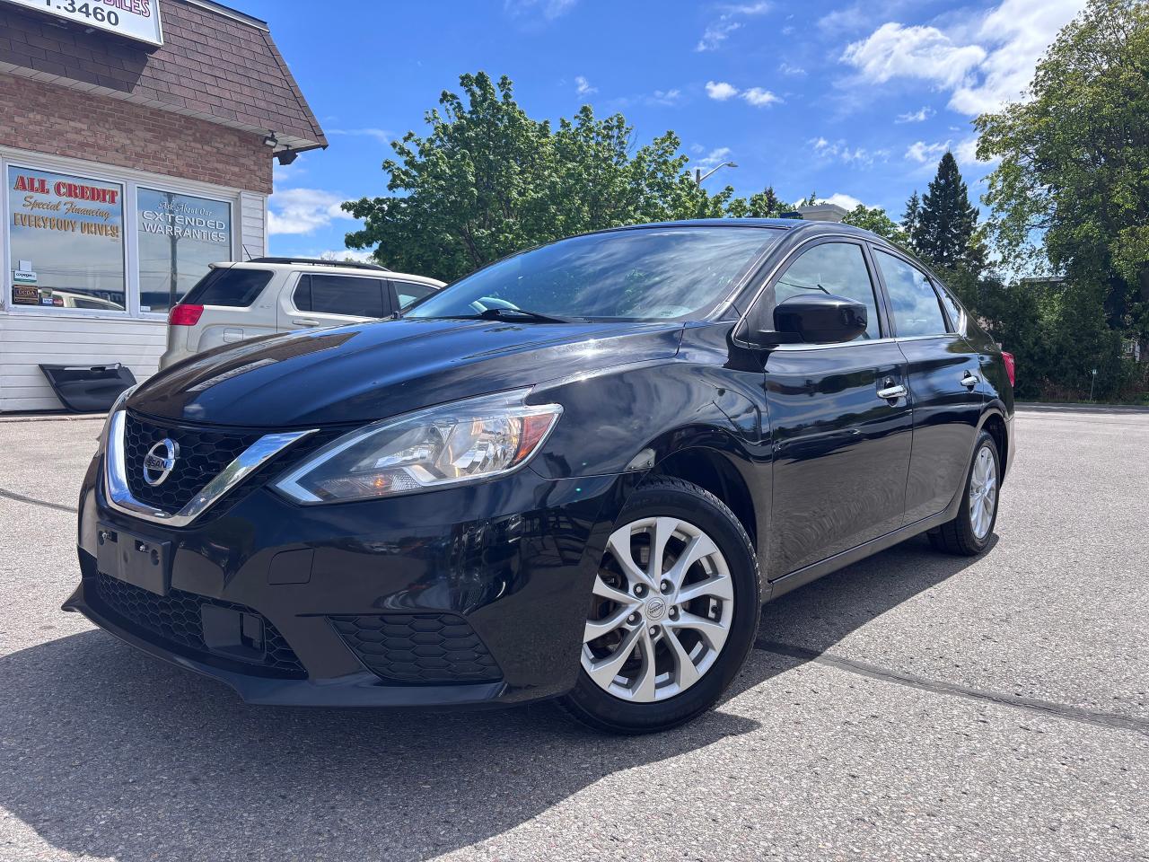 2018 Nissan Sentra LOADED LOW KMS CRASH WARNING - Photo #3
