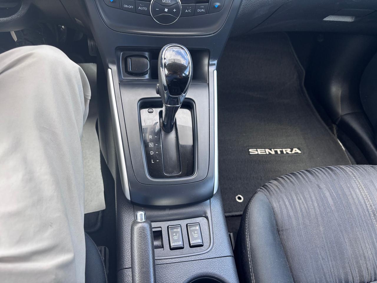 2018 Nissan Sentra LOADED LOW KMS CRASH WARNING - Photo #18