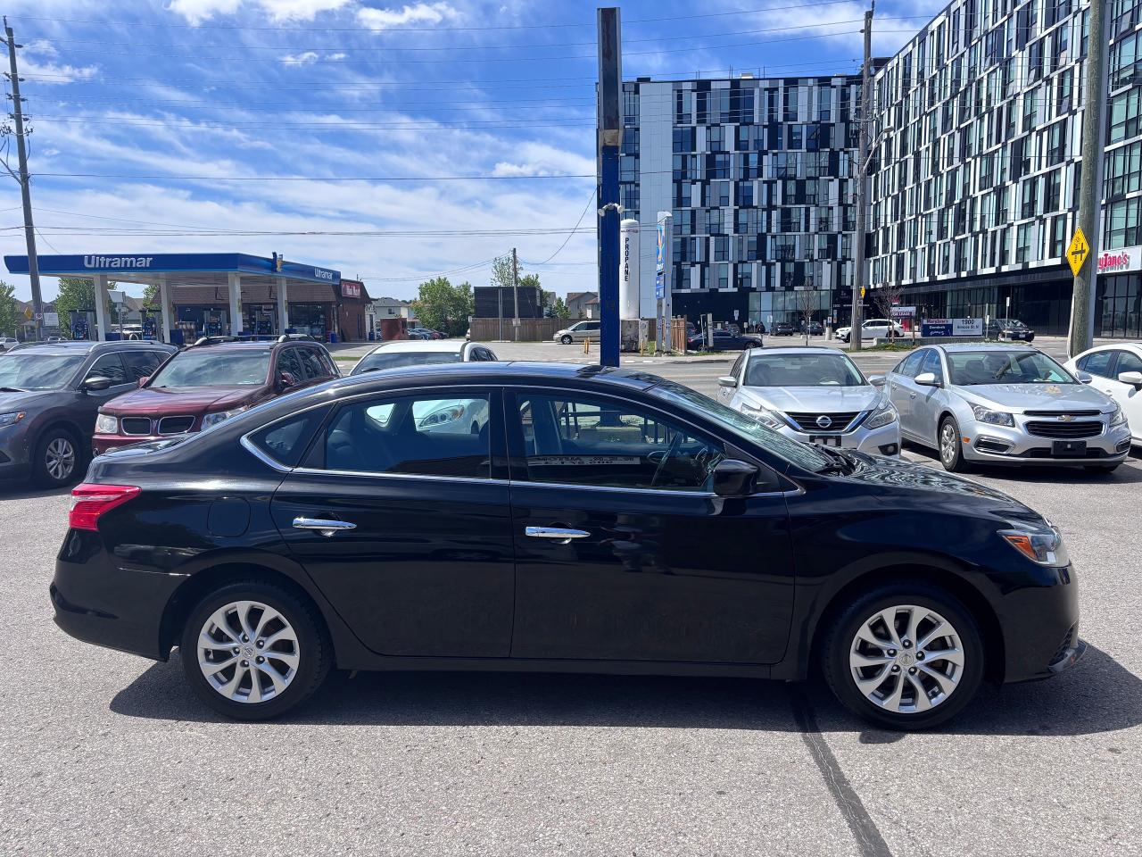 2018 Nissan Sentra LOADED LOW KMS CRASH WARNING - Photo #6