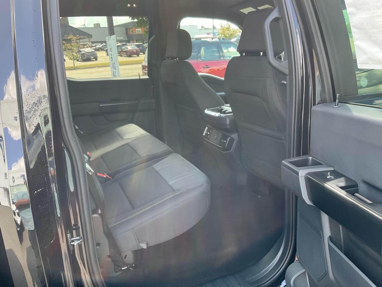 2025 Ford F-150 STX Photo5