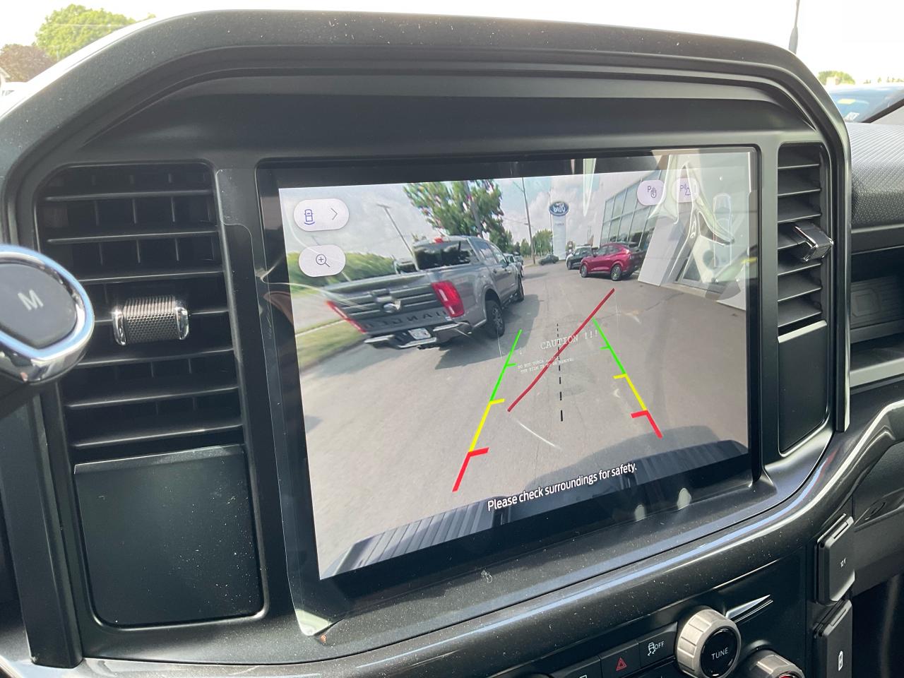 2025 Ford F-150 STX Photo5