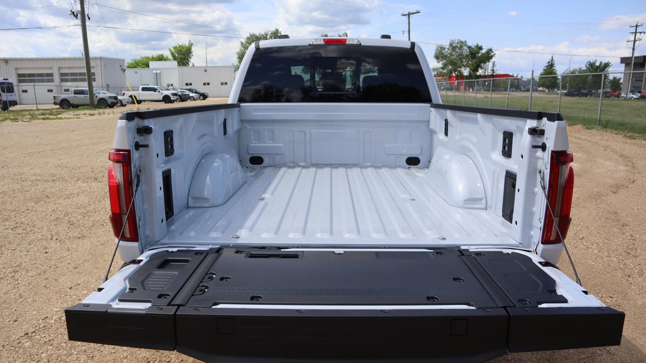 2025 Ford F-150 Lariat Photo5