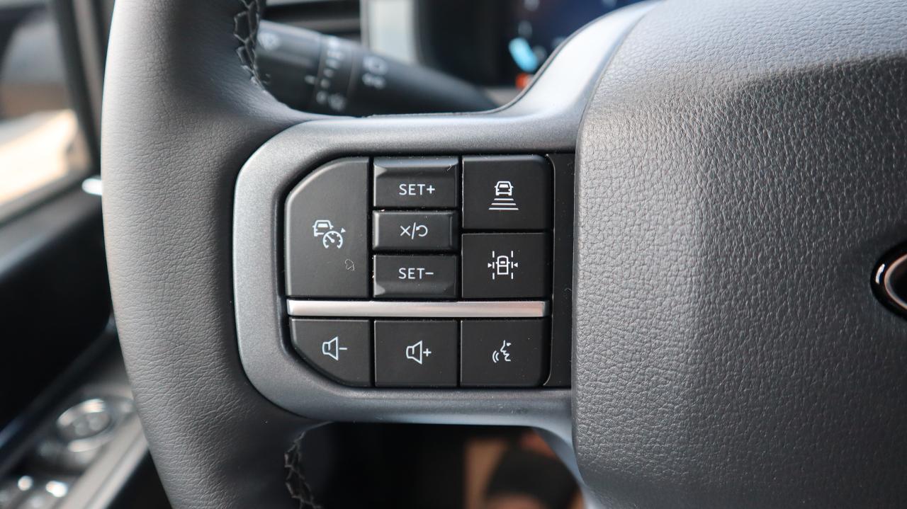 2025 Ford F-150 Lariat Photo5