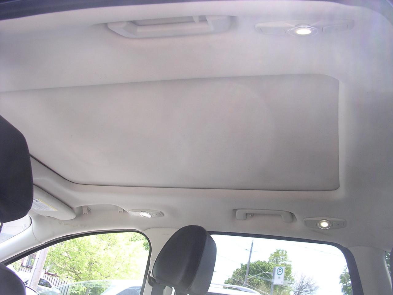 2013 Ford Escape SEL - Photo #9