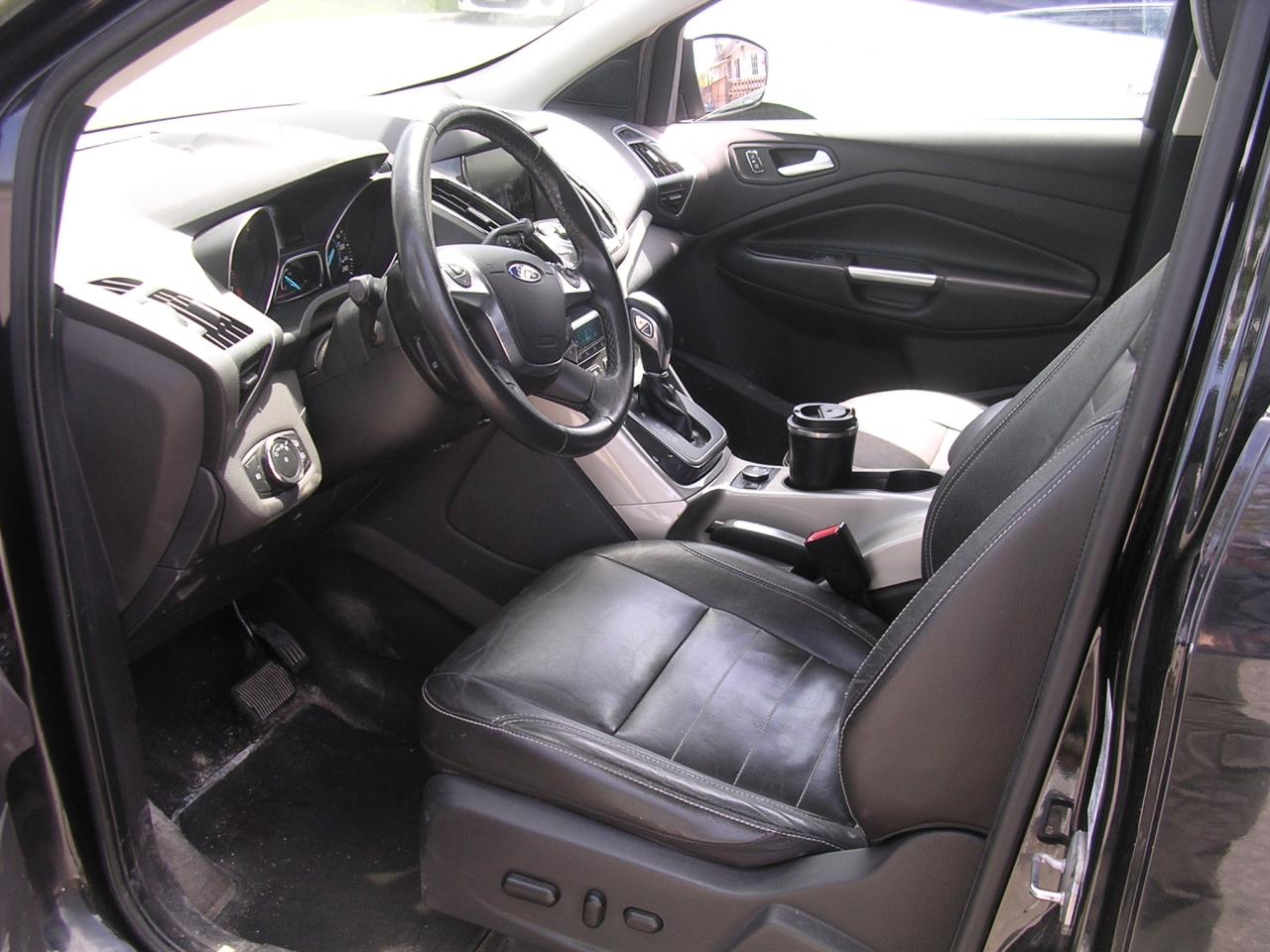 2013 Ford Escape SEL - Photo #6