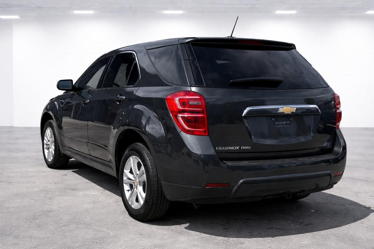 2017 Chevrolet Equinox AWD LS Photo