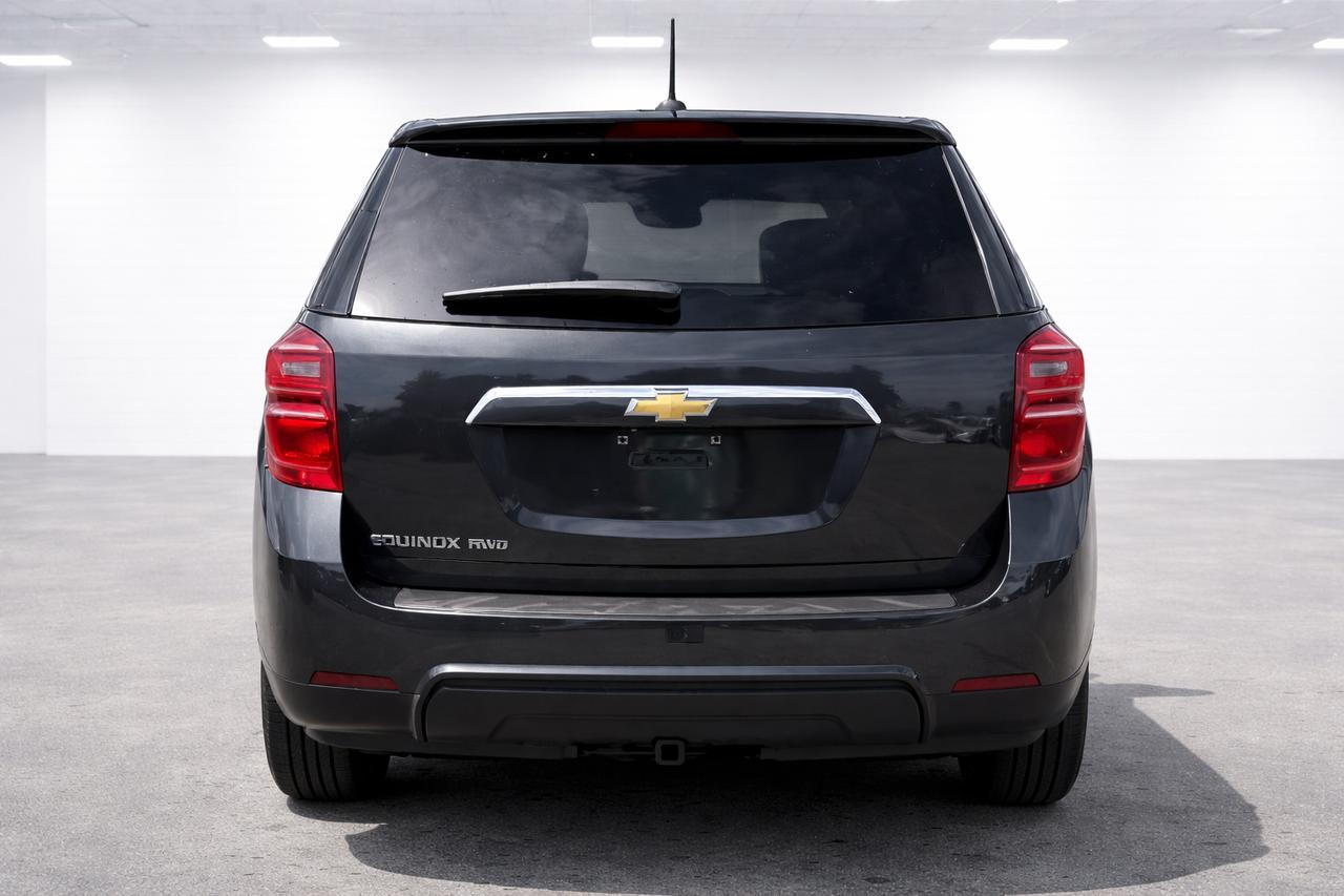 2017 Chevrolet Equinox AWD LS Photo