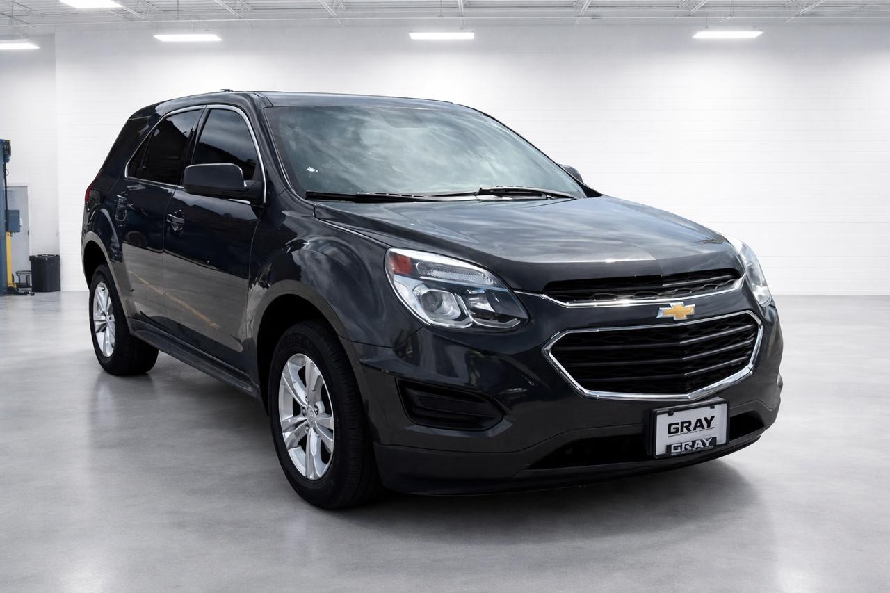 2017 Chevrolet Equinox AWD LS Photo3