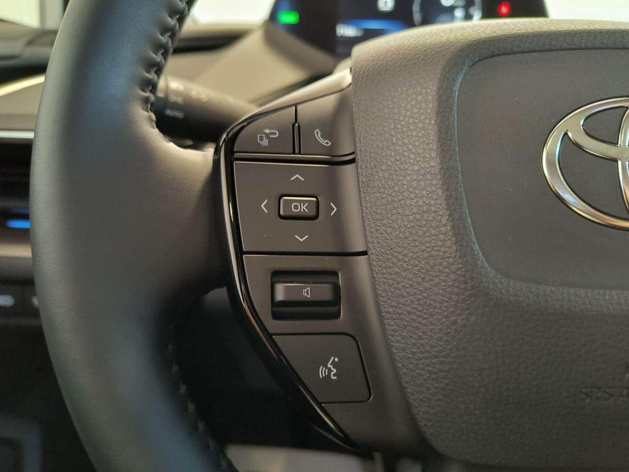 2023 Toyota Prius Limited Photo