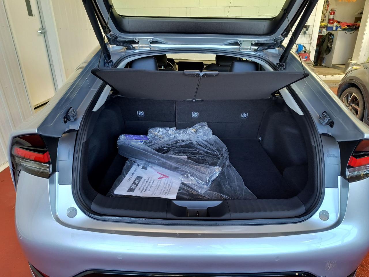 2023 Toyota Prius Limited Photo