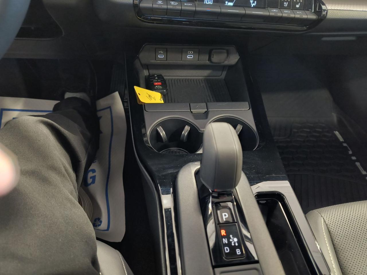 2023 Toyota Prius Limited Photo