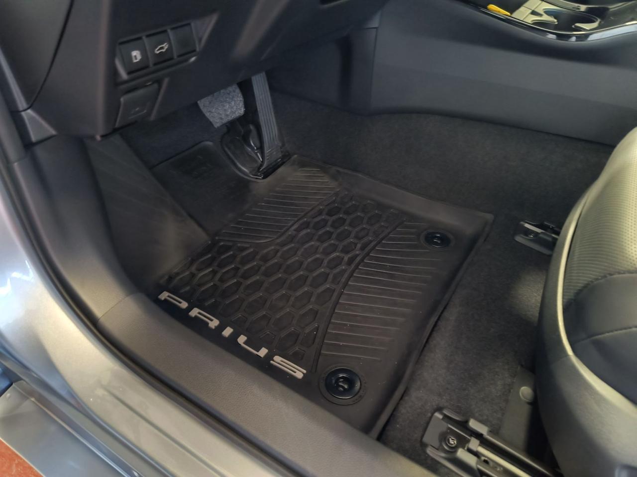 2023 Toyota Prius Limited Photo