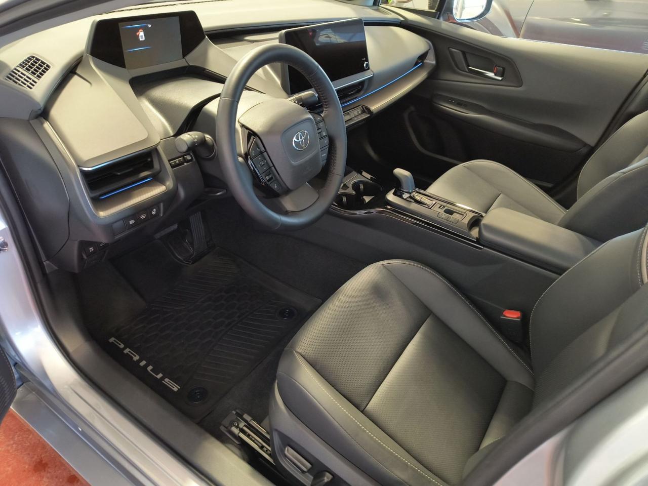 2023 Toyota Prius Limited Photo