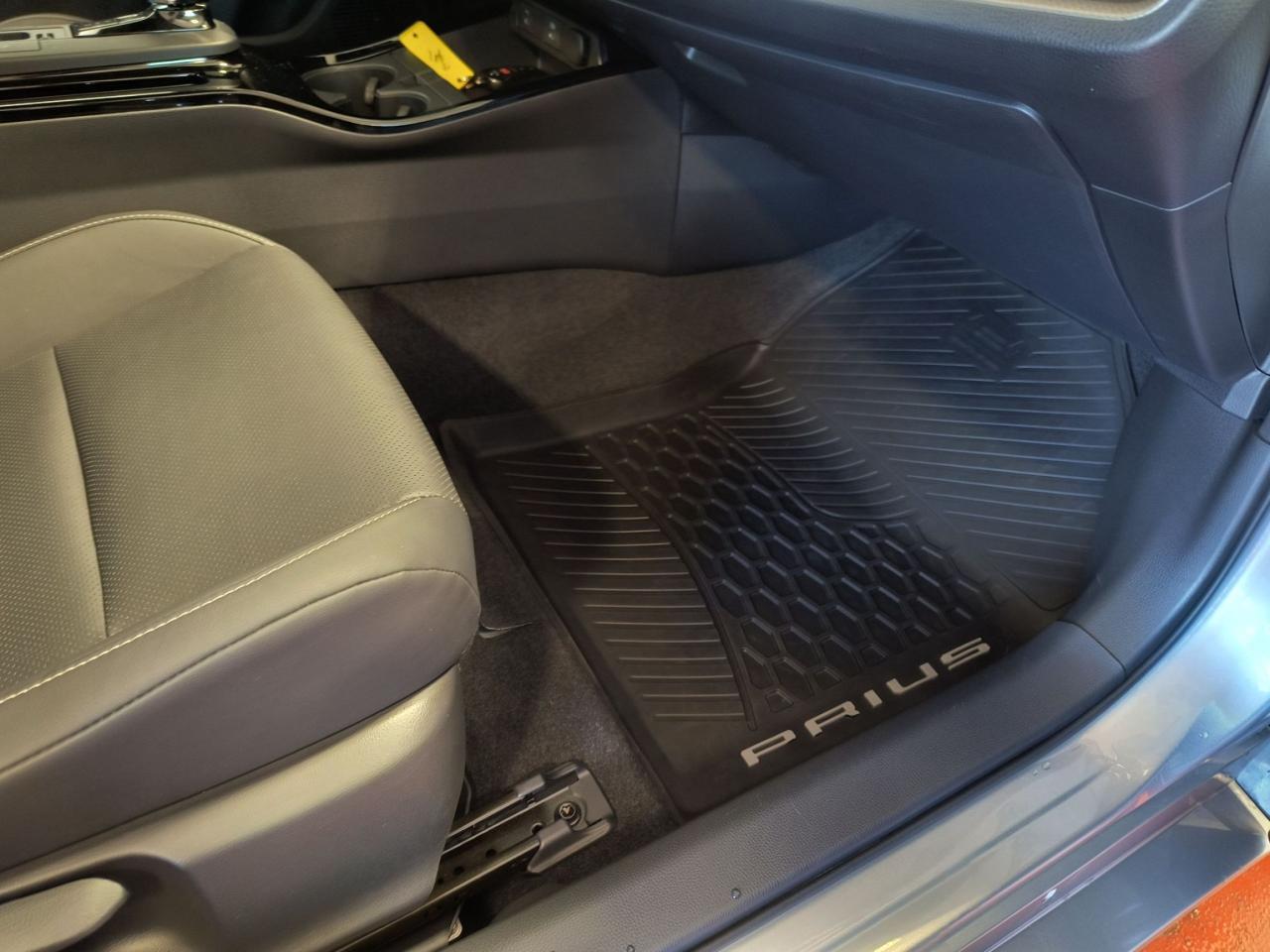 2023 Toyota Prius Limited Photo