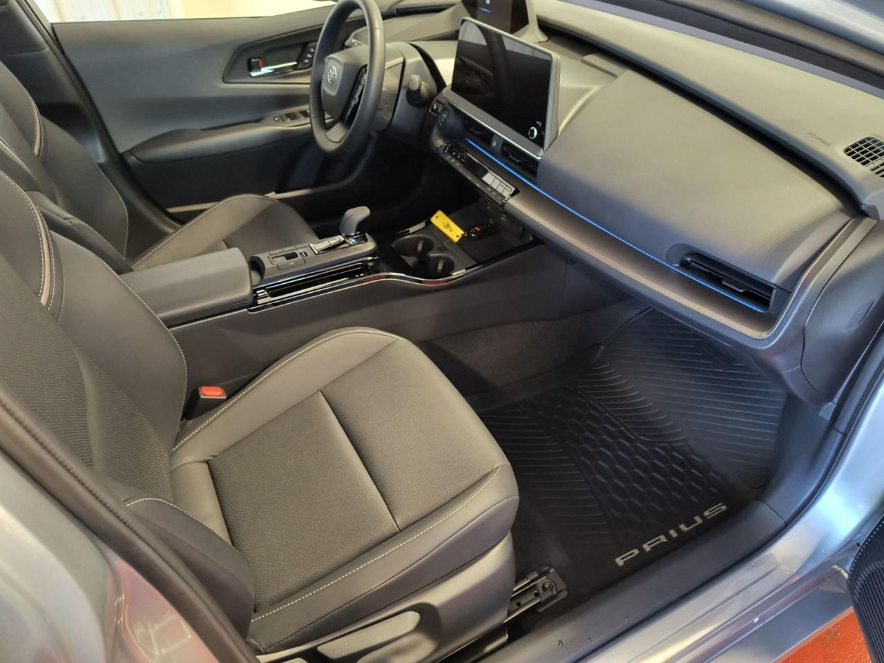 2023 Toyota Prius Limited Photo
