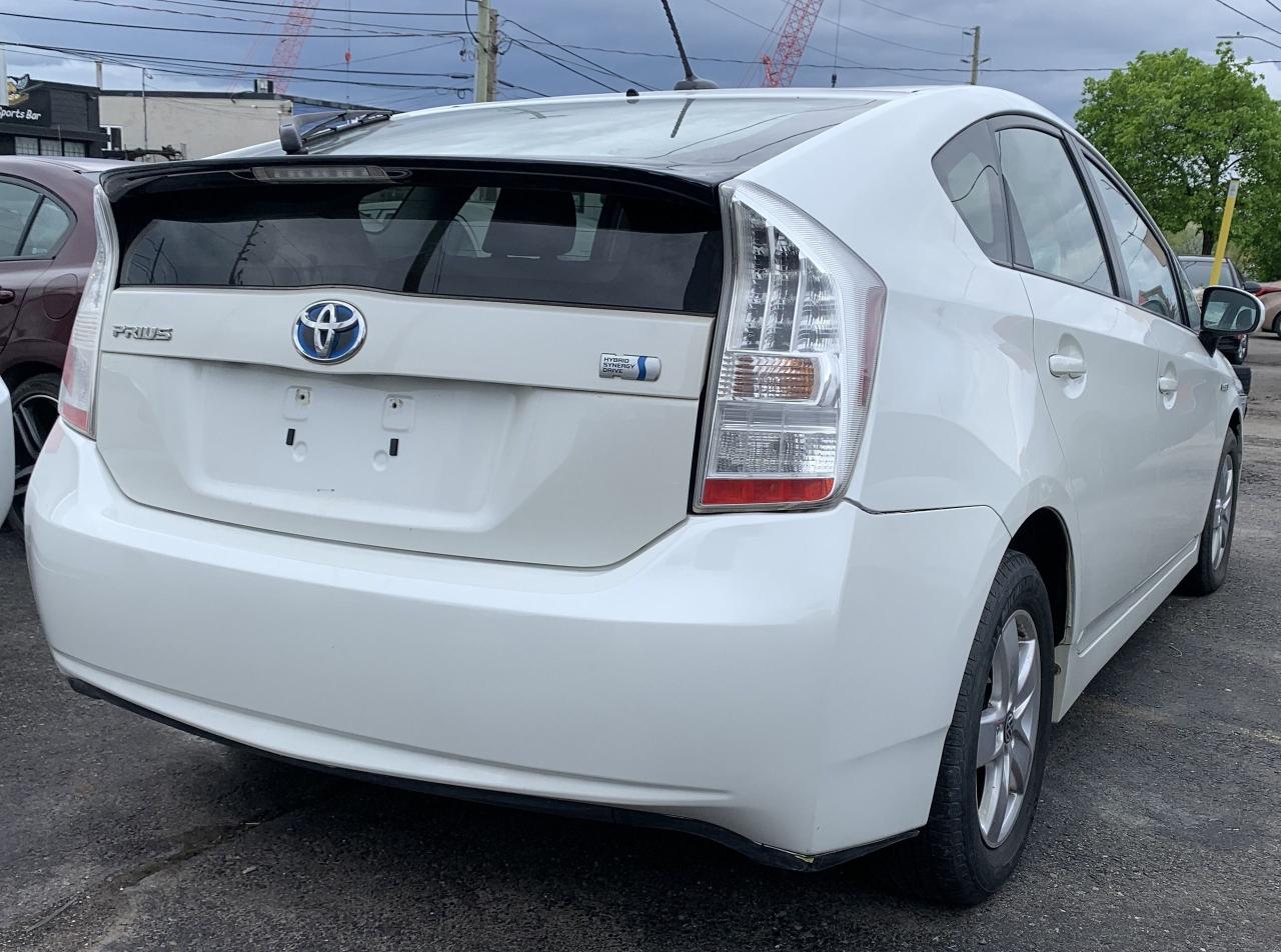 2011 Toyota Prius  Photo4