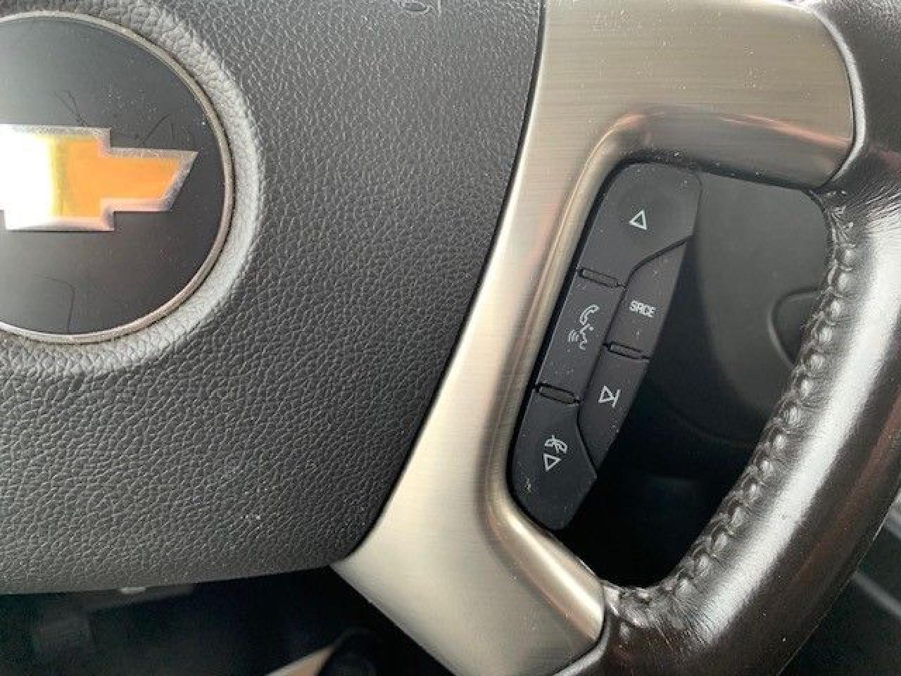 2017 Chevrolet Express LT - Photo #13