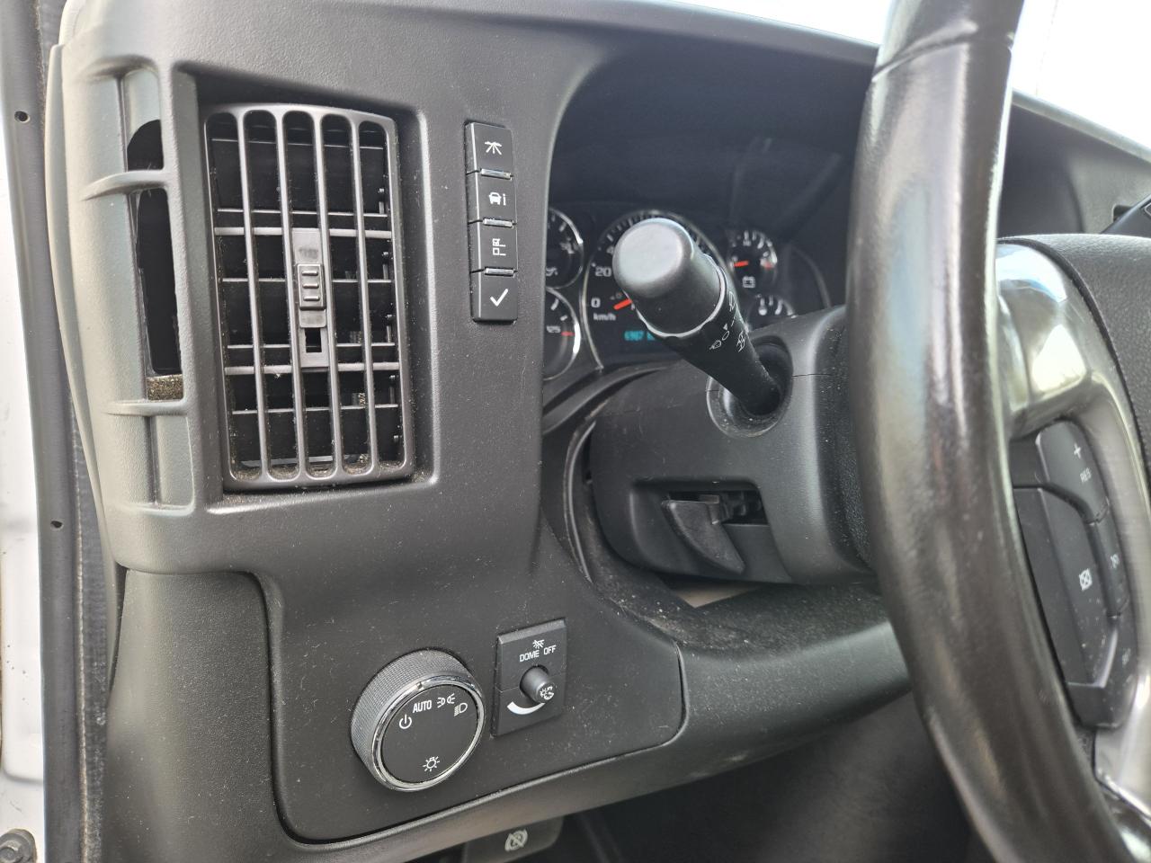 2017 Chevrolet Express LT - Photo #12
