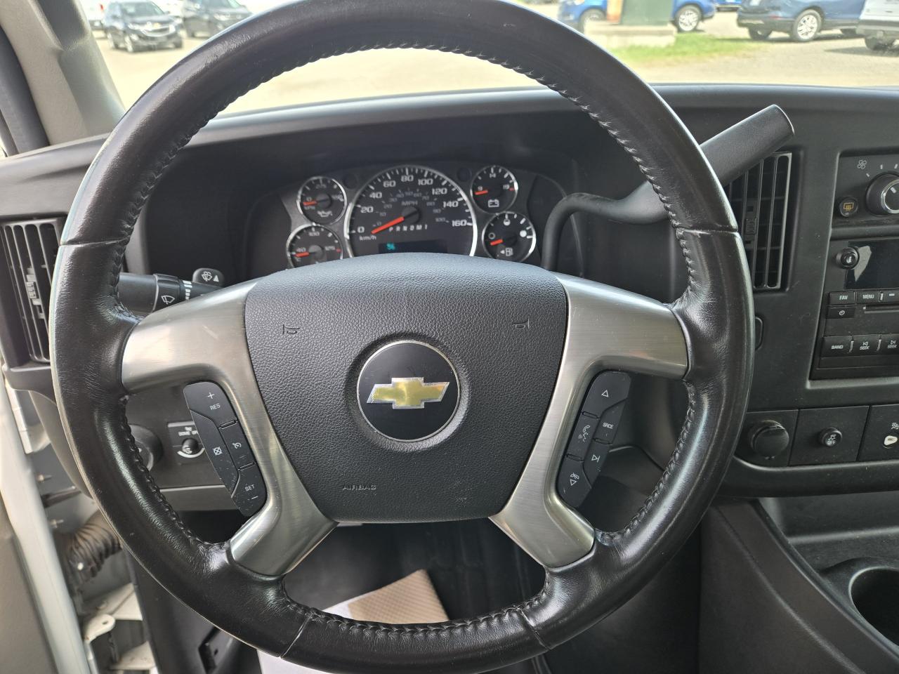 2017 Chevrolet Express LT - Photo #15