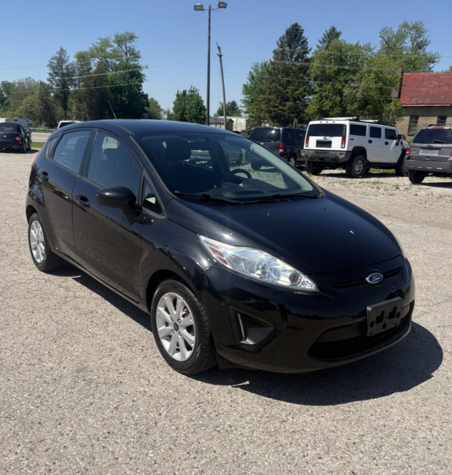 2013 Ford Fiesta SE - Photo #7