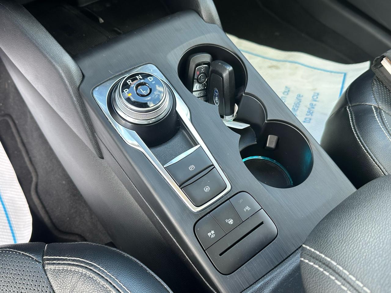 2020 Ford Escape Titanium Hybrid - Photo #13