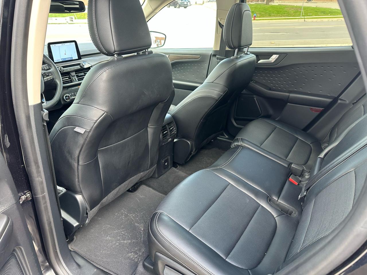 2020 Ford Escape Titanium Hybrid - Photo #9