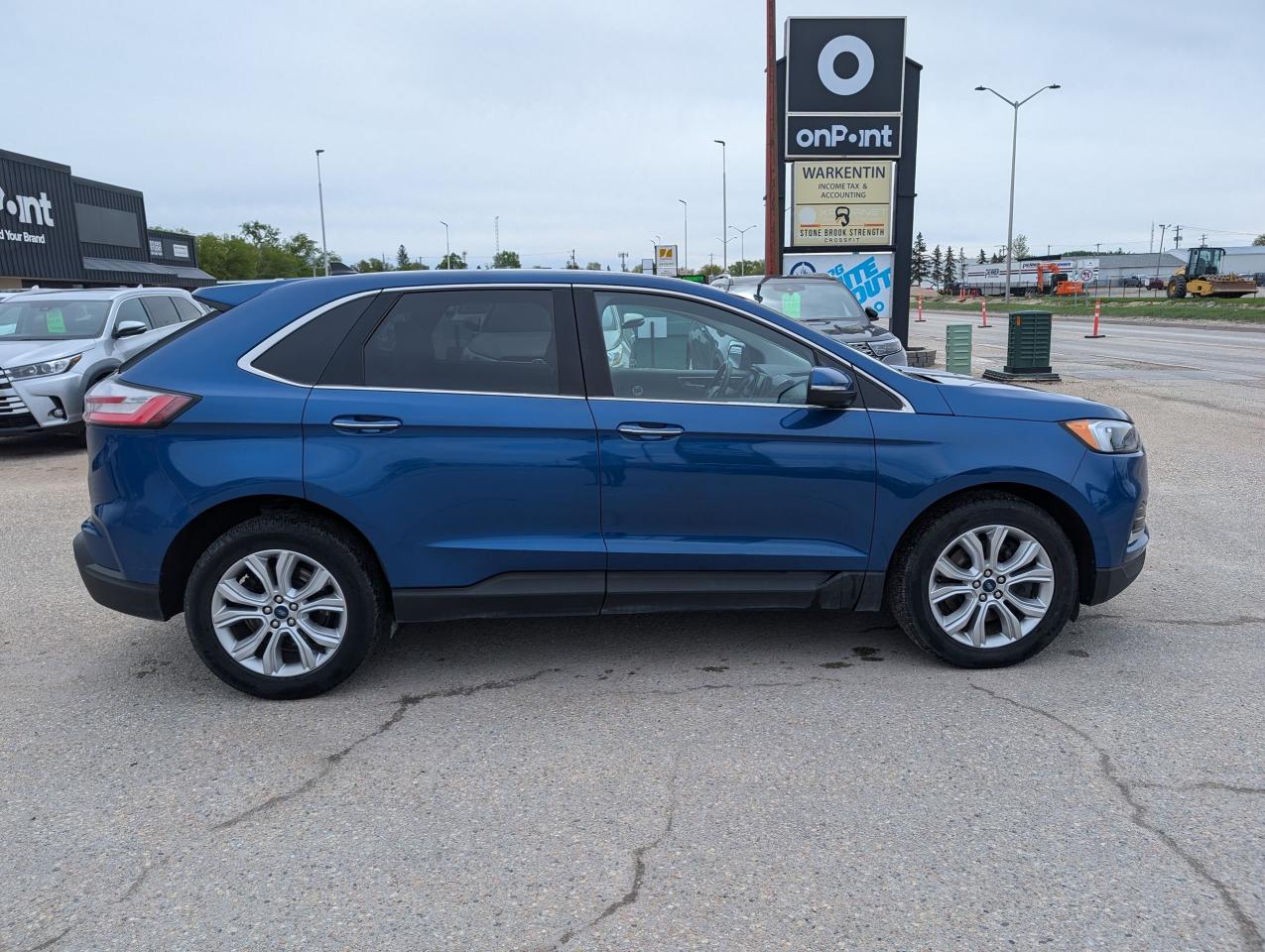 2022 Ford Edge Titanium | No Accident | CarPlay | Htd Seats - Photo #3