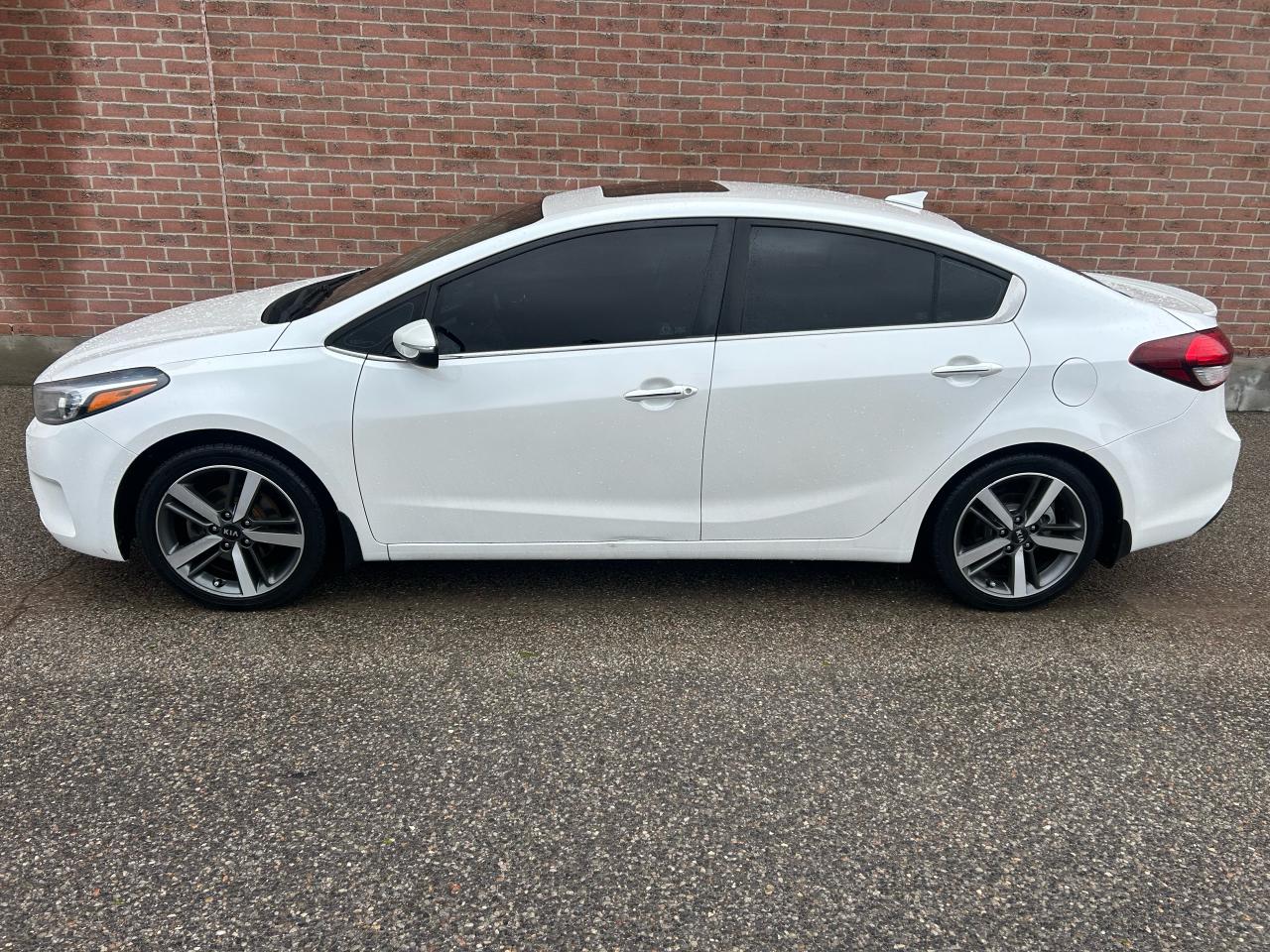 2017 Kia Forte SX LUXURY - Photo #4