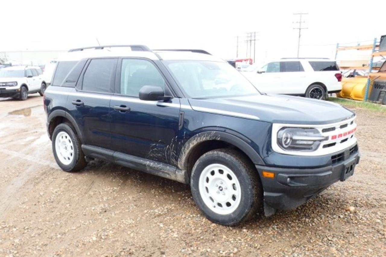 2023 Ford Bronco Sport Heritage 4x4 w/Htd cloth, S/R, NAV, BUC - Photo #4