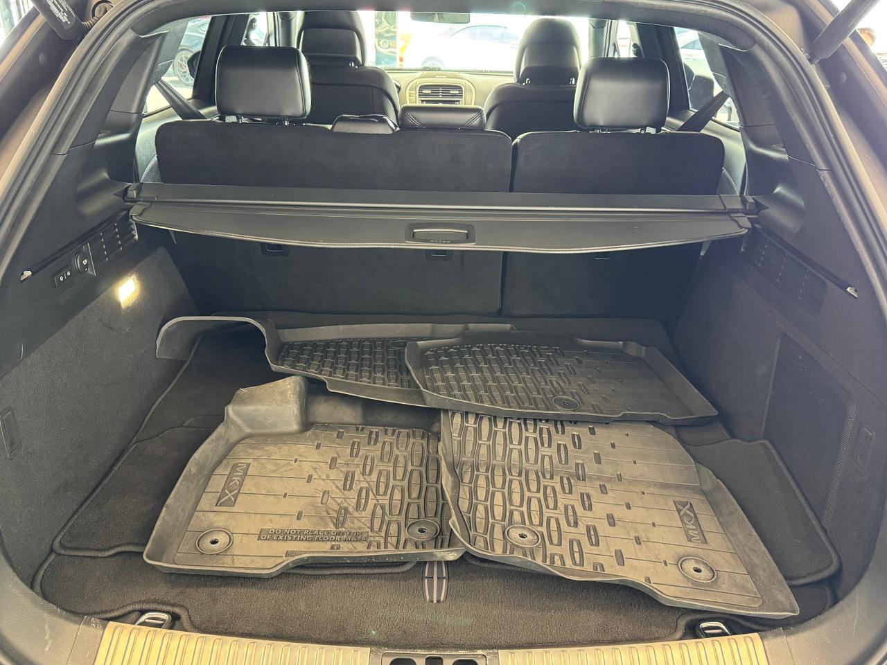 2018 Lincoln MKX AWD Reserve+Cooled Leather+New Tires+CLEAN CARFAX Photo97