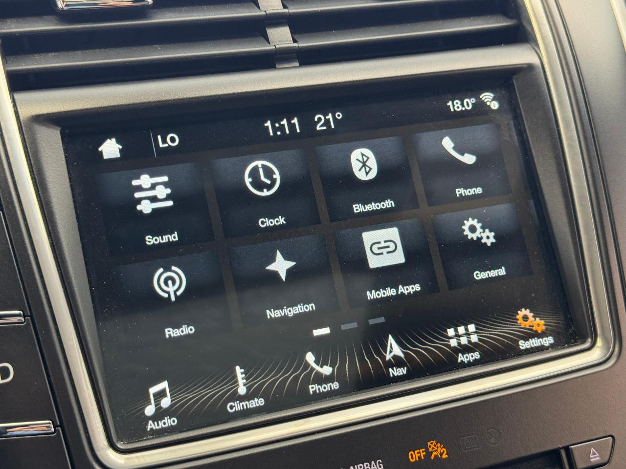 2018 Lincoln MKX AWD Reserve+Cooled Leather+New Tires+CLEAN CARFAX Photo104