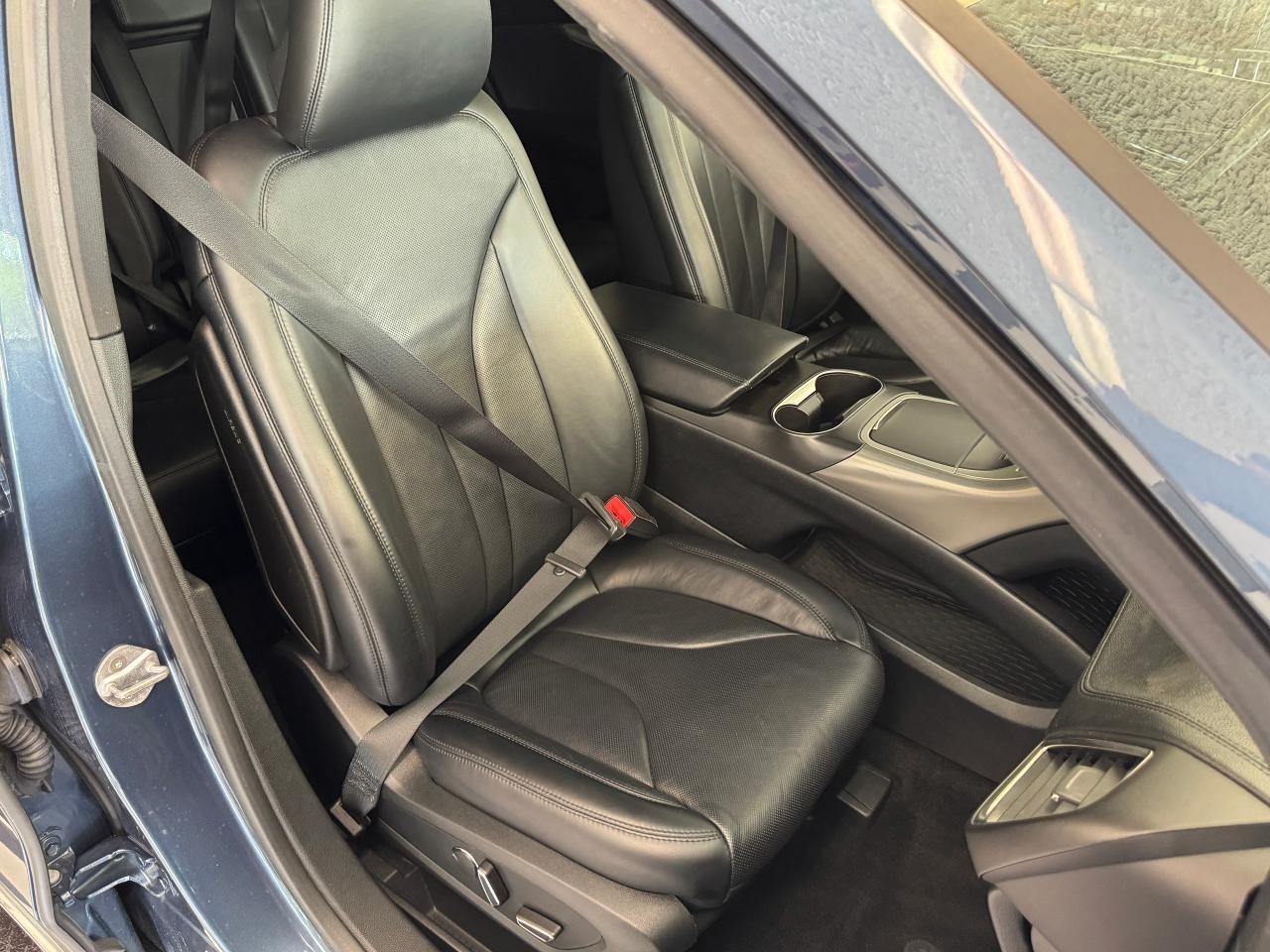 2018 Lincoln MKX AWD Reserve+Cooled Leather+New Tires+CLEAN CARFAX Photo25