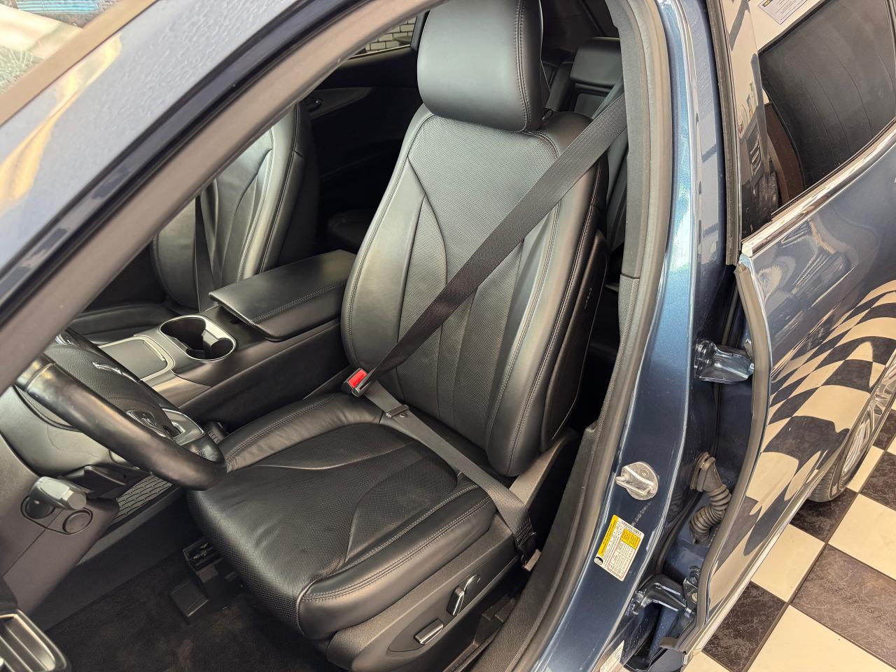 2018 Lincoln MKX AWD Reserve+Cooled Leather+New Tires+CLEAN CARFAX Photo90